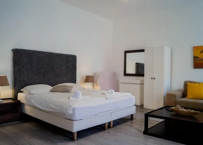 Budget & Comfy 2 Adjacent Great For Long-stays Apartamento Viena