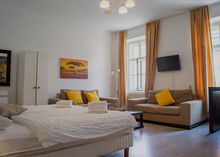 Budget & Comfy 2 Adjacent Great For Long-stays Apartamento
