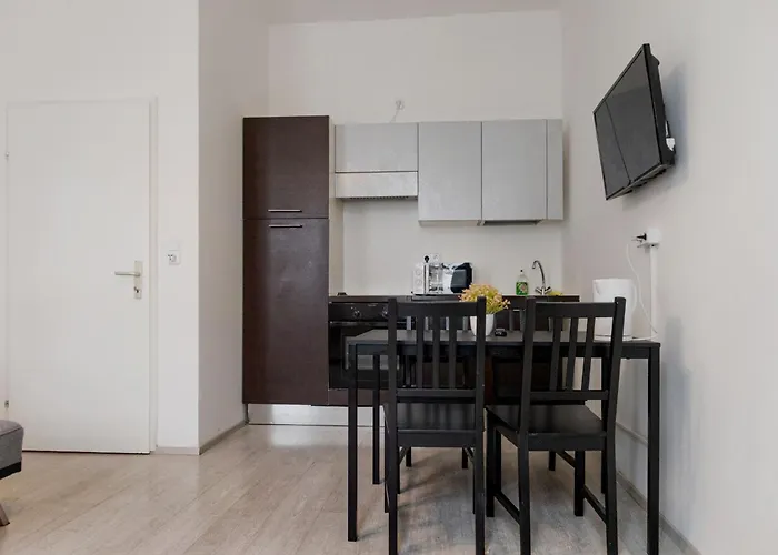 Apartamento Budget & Comfy 2 Adjacent Great For Long-stays