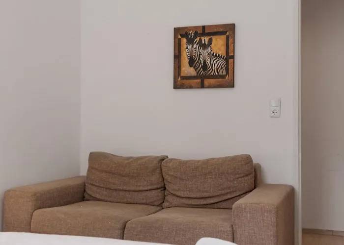 Budget & Comfy 2 Adjacent Great For Long-stays Viena