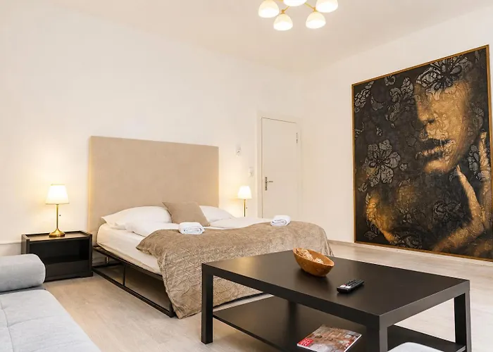 Apartamento Budget & Comfy 2 Adjacent Great For Long-stays Viena