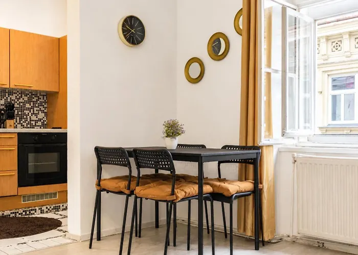 Budget & Comfy 2 Adjacent Great For Long-stays Apartamento Viena